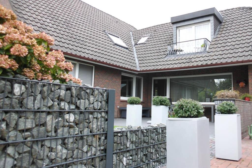 Wohlfuehlen In Gepflegter 70 Qm Oberwohnung Marienhafe Extérieur photo